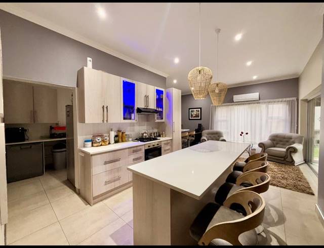 3 BEDROOM HOUSE FOR SALE IN VANDERBIJLPARK SW 5